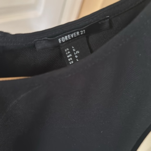 BRAND NEW Forever 21 Crop Top - Picture 3 of 4